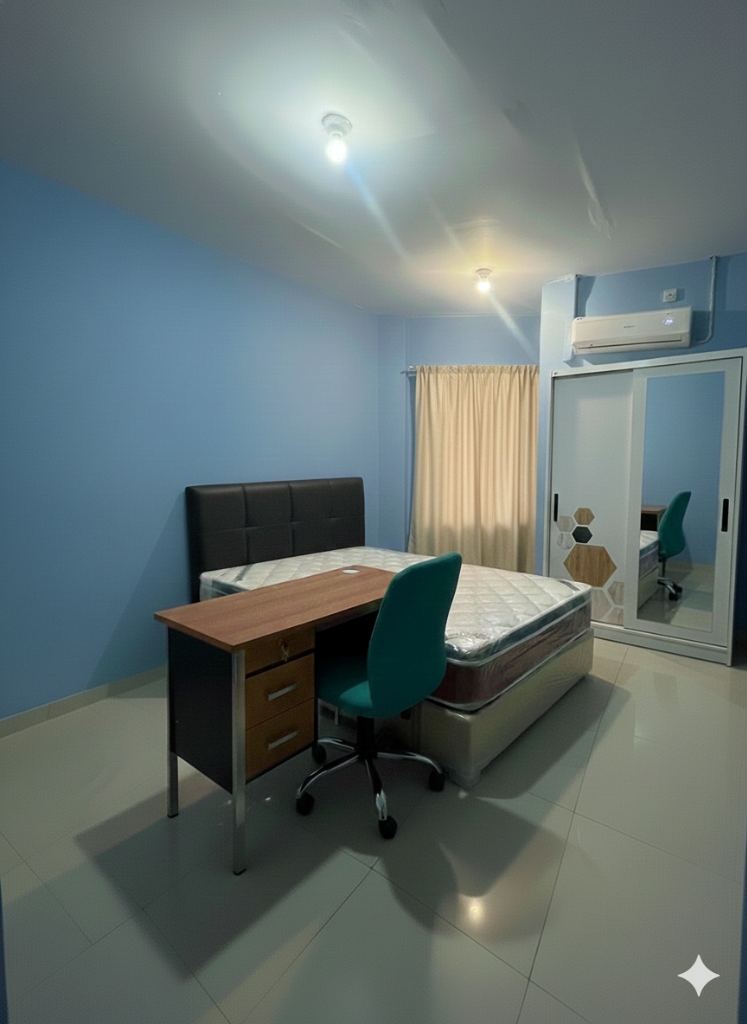 Queen Room - Premium Bedroom